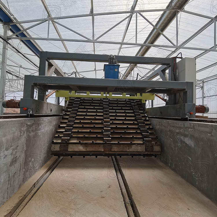 有機(jī)肥翻堆機(jī)有什么作用?