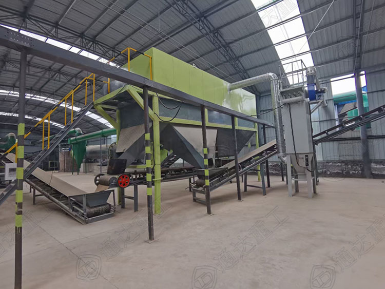 ���ݼS���ں����ѷʰl���еĆ��}������